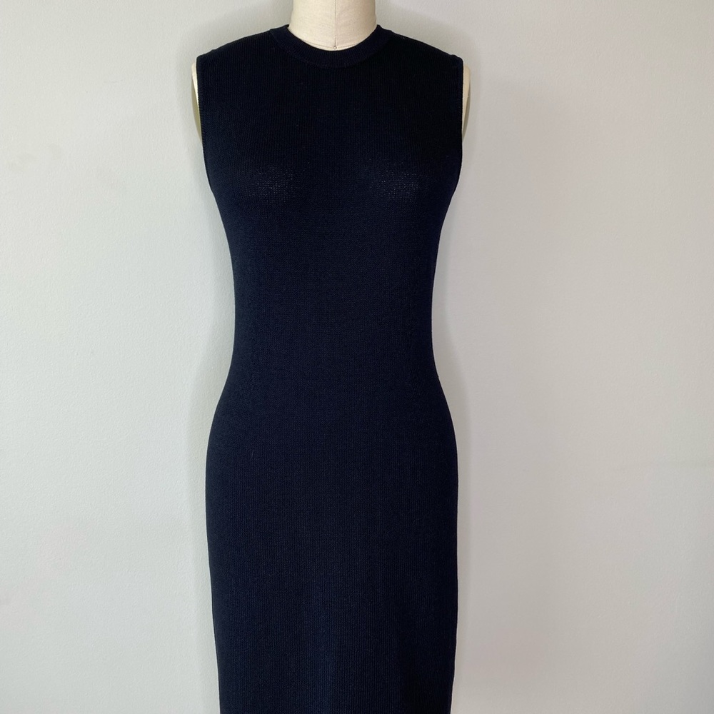 St. John Basic Black Sleeveless Dress